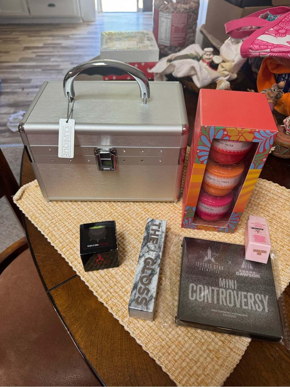 Clinique Silver Cosmetic Case with Jeffree Star Bundle